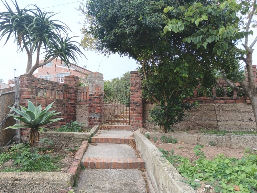 5 Bedroom Property for Sale in Fraaiuitsig Western Cape